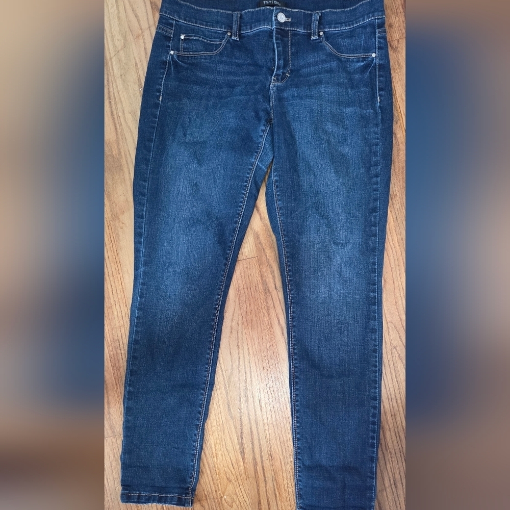 White House/Black Market Jeans-size Medium/Regular. Skinny Ankle